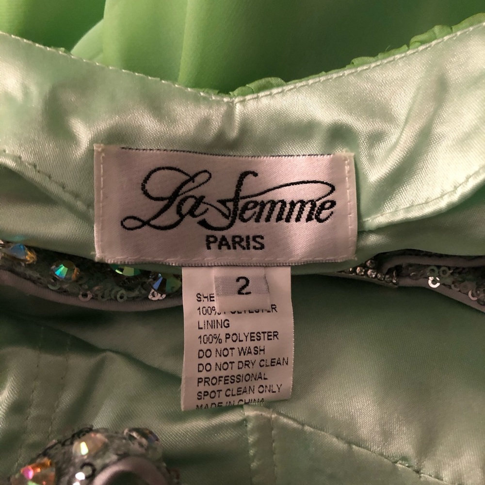 La Femme Prom Dress - Picture 5 of 5